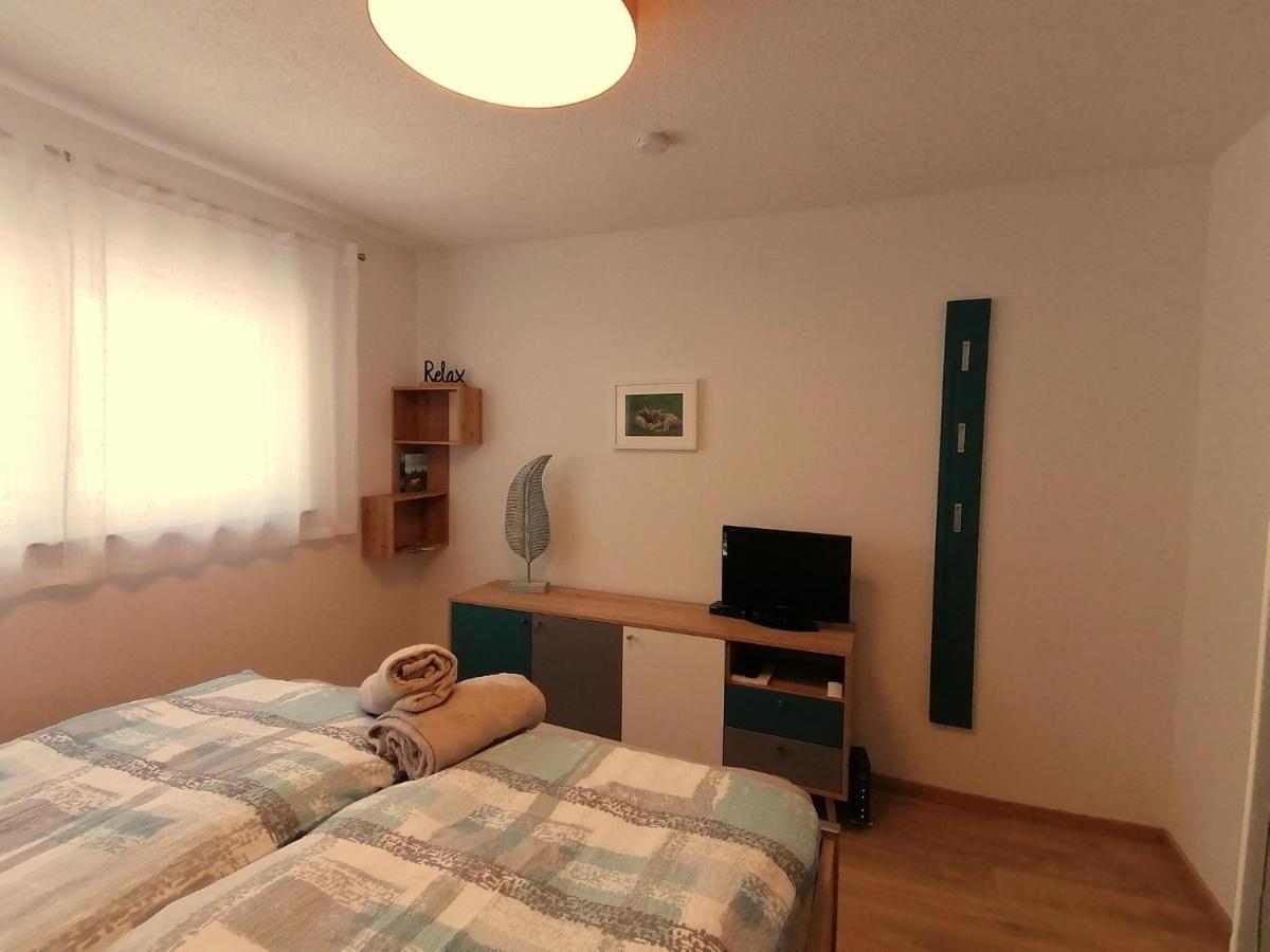Ferienwohnung Am Wolfsweg メルツィッヒ エクステリア 写真